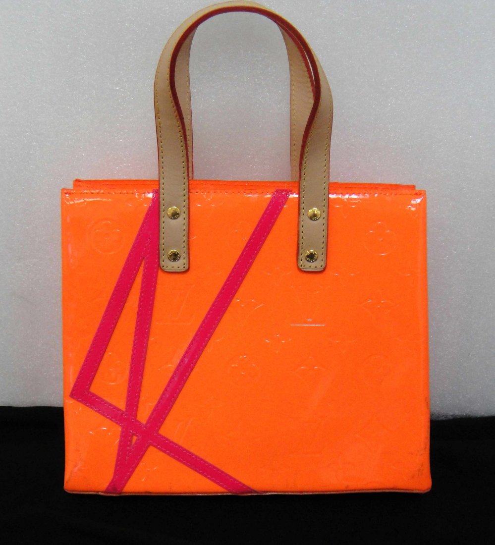 Louis Vuitton Robert Wilson Orange Vernis Handbag: 100% Genuine Louis Vuitton Robert Wilson Orange Vernis Hand Bag. Made in France.