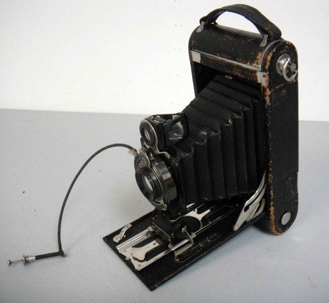 Antique 100 Year old Kodak Pocket Camera 1910 Japa: Antique 100 Year old Kodak Pocket Camera 1910 Japan w180