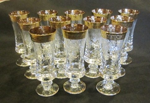 Vintage Murano Medici 24K Gold Crystal / Champagn: Vintage Murano Medici 24K Gold Crystal / Champagne or Parfait (Set of 12) C 1980 (as they were originally purchased by my parents at one of the foundries in Murano, Italy) Maker: Murano Medici Made in