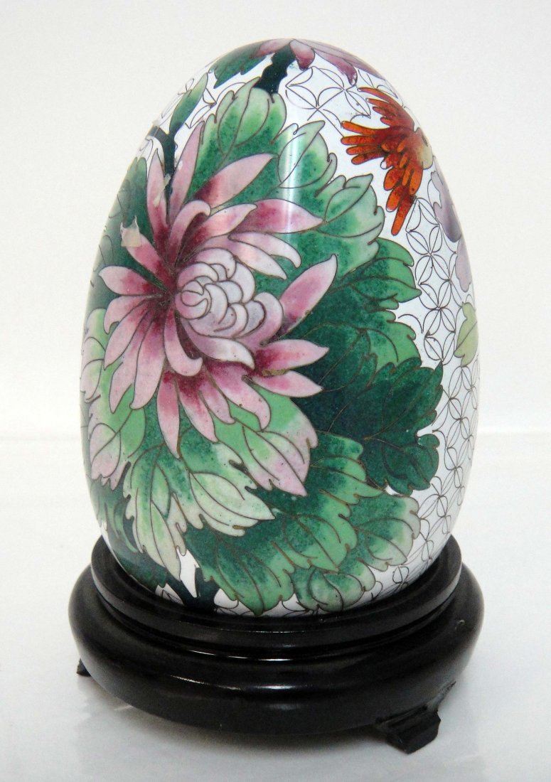 Vintage Chinese Cloisonne White Flower Egg 6 x 5": Vintage Chinese Cloisonne White Flower Egg (6 x 5") with wooden stand.