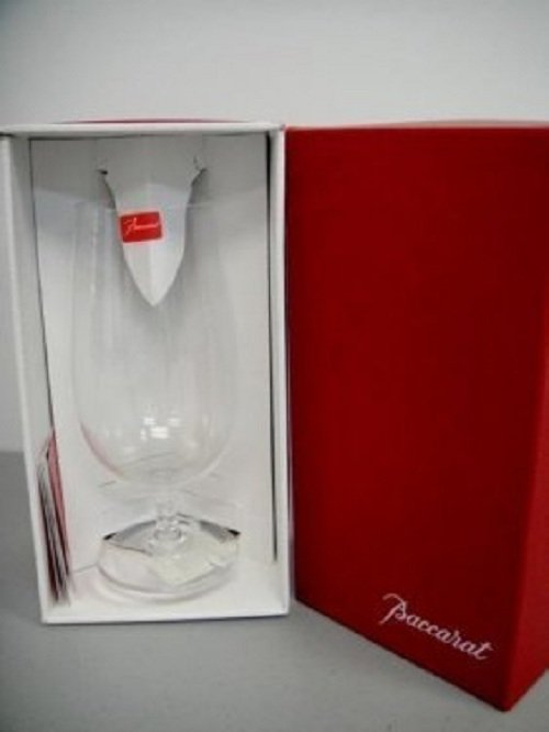 27C Genuine Baccarat Wine Glass, Signed on the bottom: GENUINE BACCARAT WINE GLASS IN ORIGINAL BOX AND SIGNED ON BASE WB231