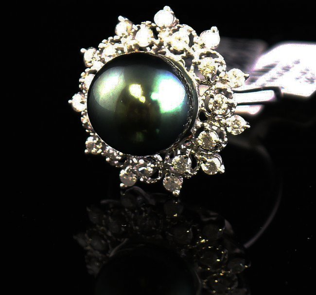 0.93 ctw Tahitian Cultured Pearl & Diamond Ring: Please review the attached gemologist report for further relevant Information k19J91