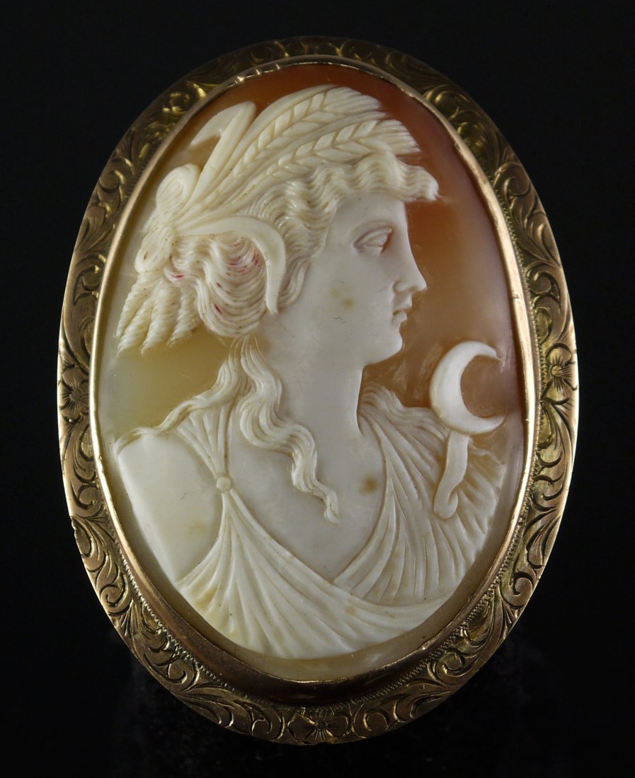 10KT Yellow Gold 23.15gms Vintage Shell Cameo Brooch: Please review the attached gemologist report for further relevant information W413
