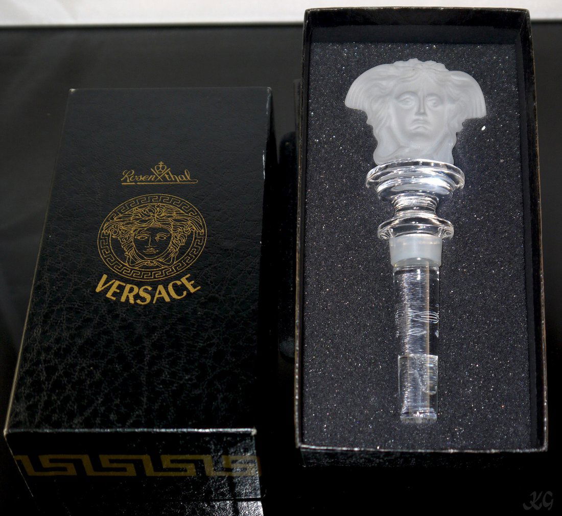VERSACE Bottle Stopper: VERSACE Bottle Stopper W66