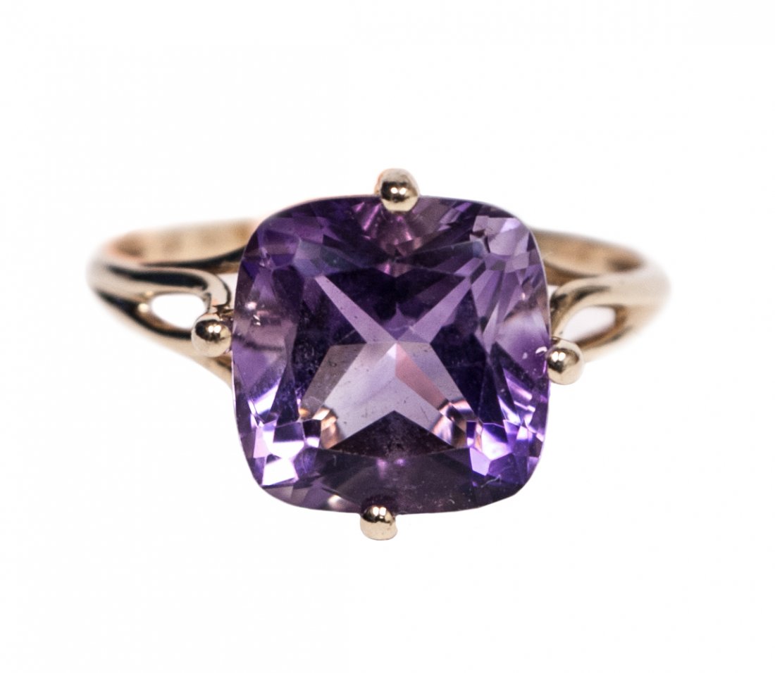 10kt YellowGold 4.62ct Amethyst Solitaire Ring W1253: Please review the attached gemologist repost for further relevant information W1253
