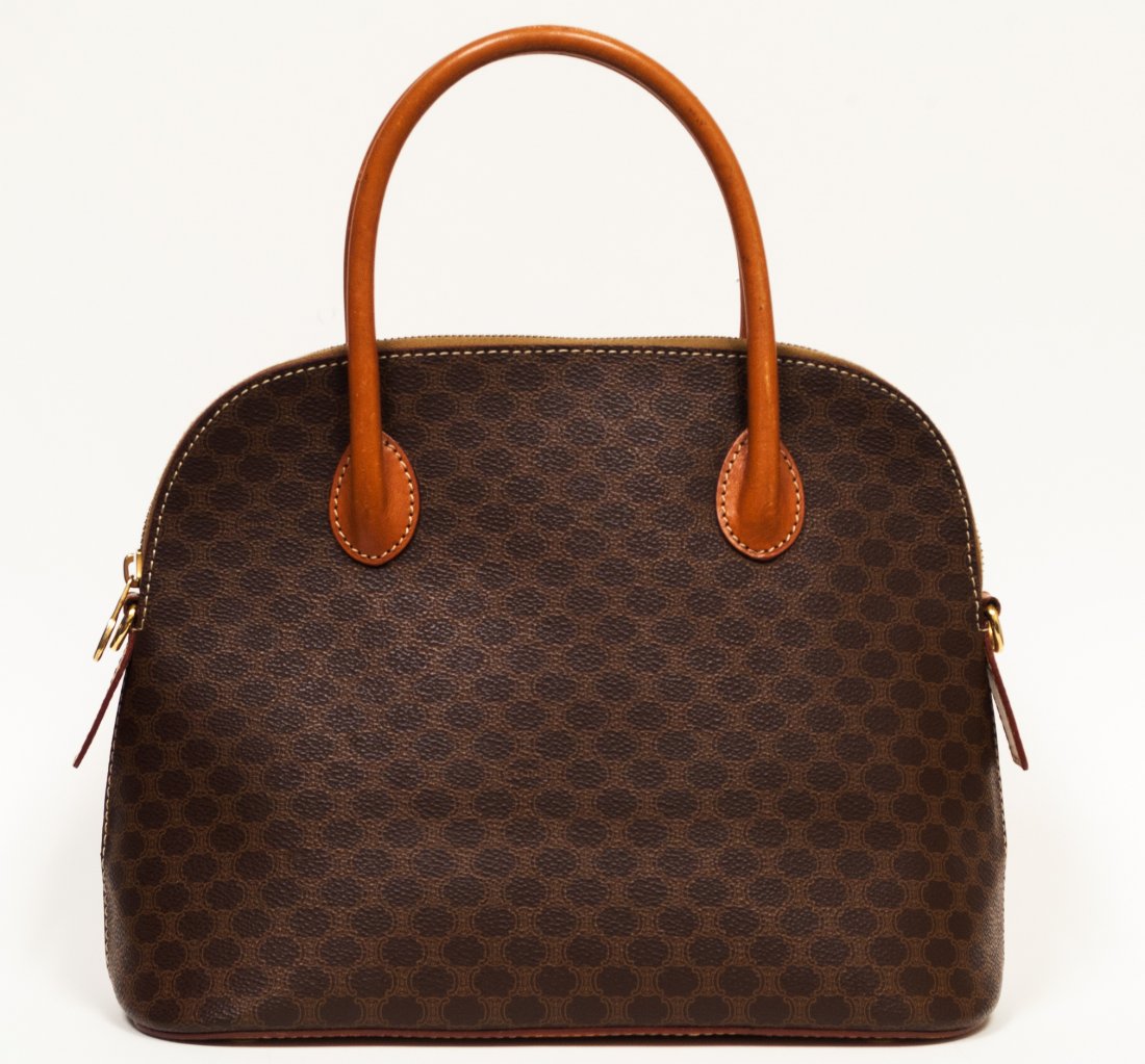 Pre-Owned Celine Hand Bag W304: Pre-Owned Celine Hand Bag. Size: app 13" wide, please view the images for further information of the condition. W304