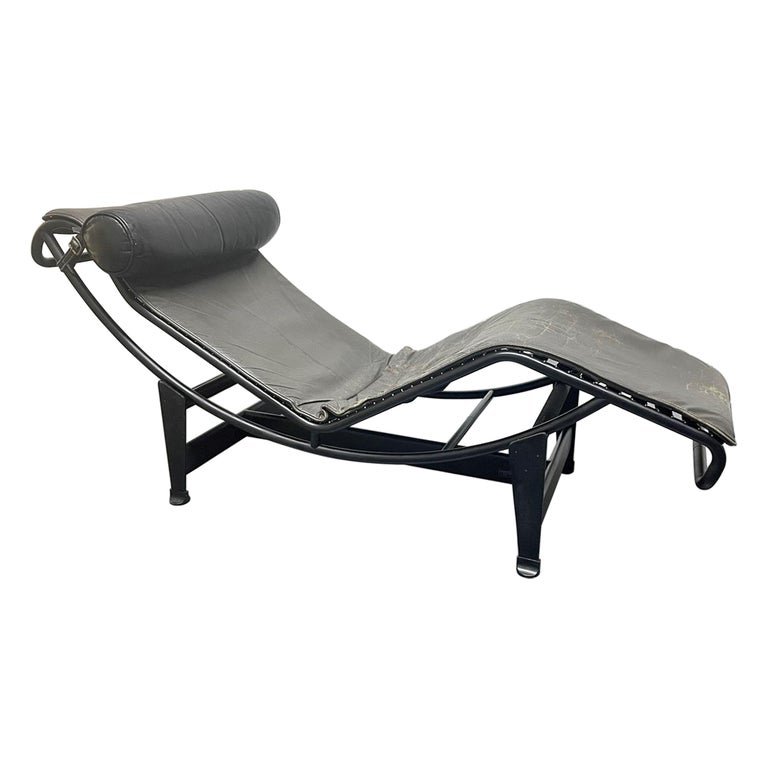 Signed Le Corbusier LC4 Chaise Lounge for Cassina (1 of 7)