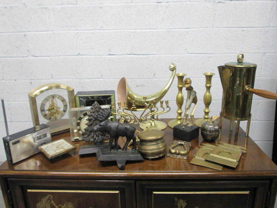 18 pc Assorted Lot Clocks, Radios, Lamp: Lot consists of clocks, horn lamp, tea pot, sculptures etc...All items are brass metal.