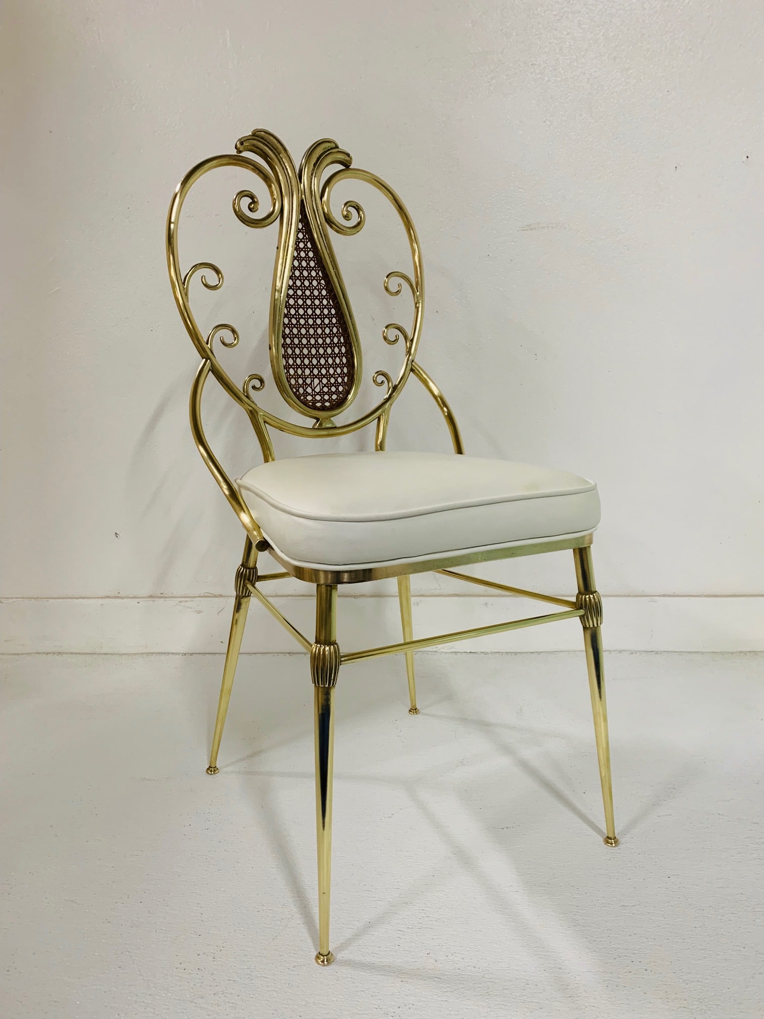 Brass Chiavari Chair (1 of 6)