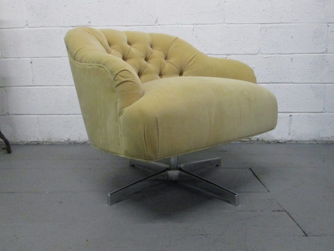 Ward Bennett Style Tufted Swivel Chair: Tufted Swivel Chair. 29"H x 30"W x 31"D.