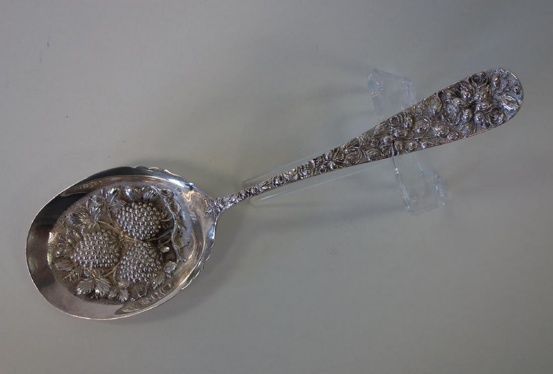 Baltimore Sterling Repousse Berry Serving Spoon (1 of 2)