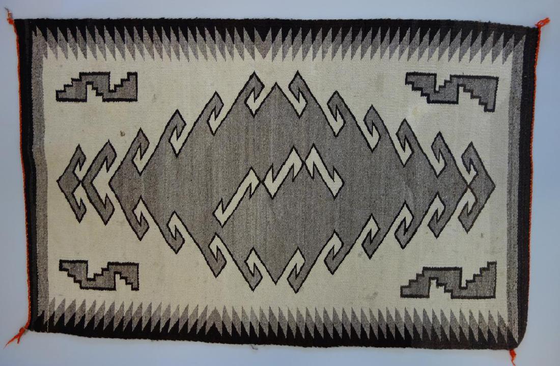 Navajo Wool Blanket / Rug Serrated Geometric Motif (1 of 1)