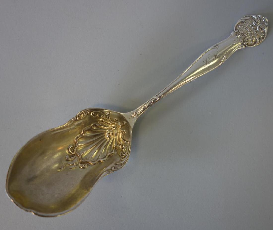 Towle Sterling Berry Scoop, Stuart Pattern (1 of 2)