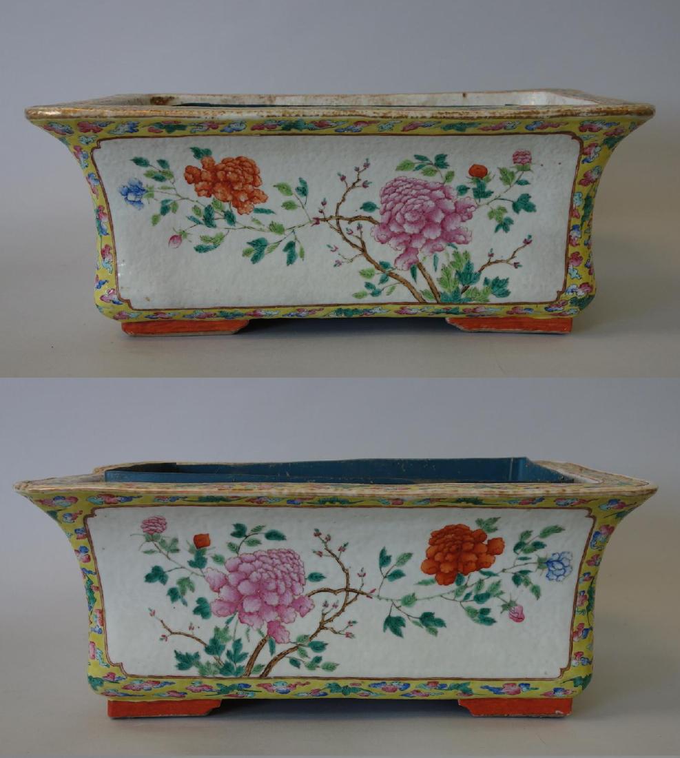 Chinese Famille Rose Porcelain Planters, Pair (1 of 10)
