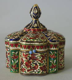 22K Gold, Diamond & Enamel Mughal Box