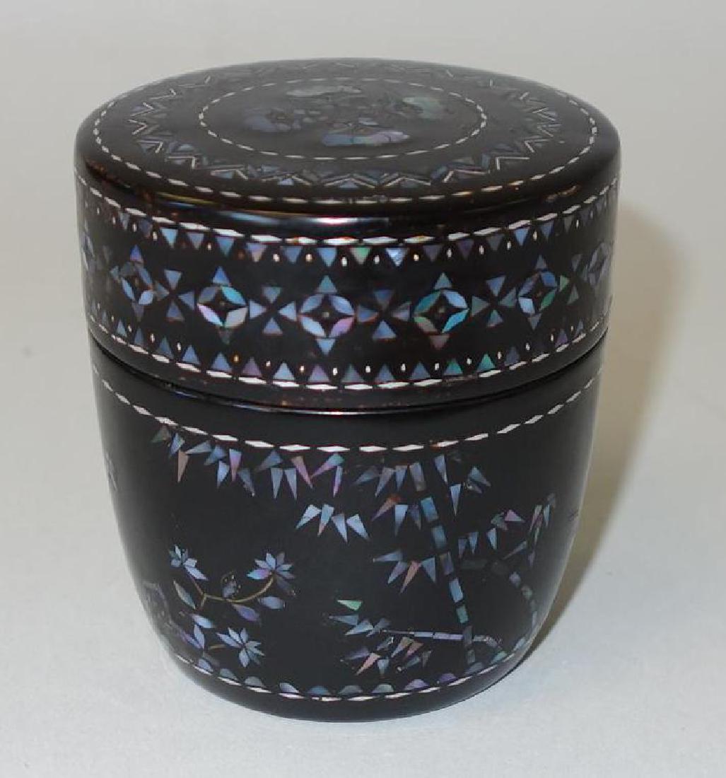 Chinese Lac Burgautte Tea Caddy Box (1 of 3)