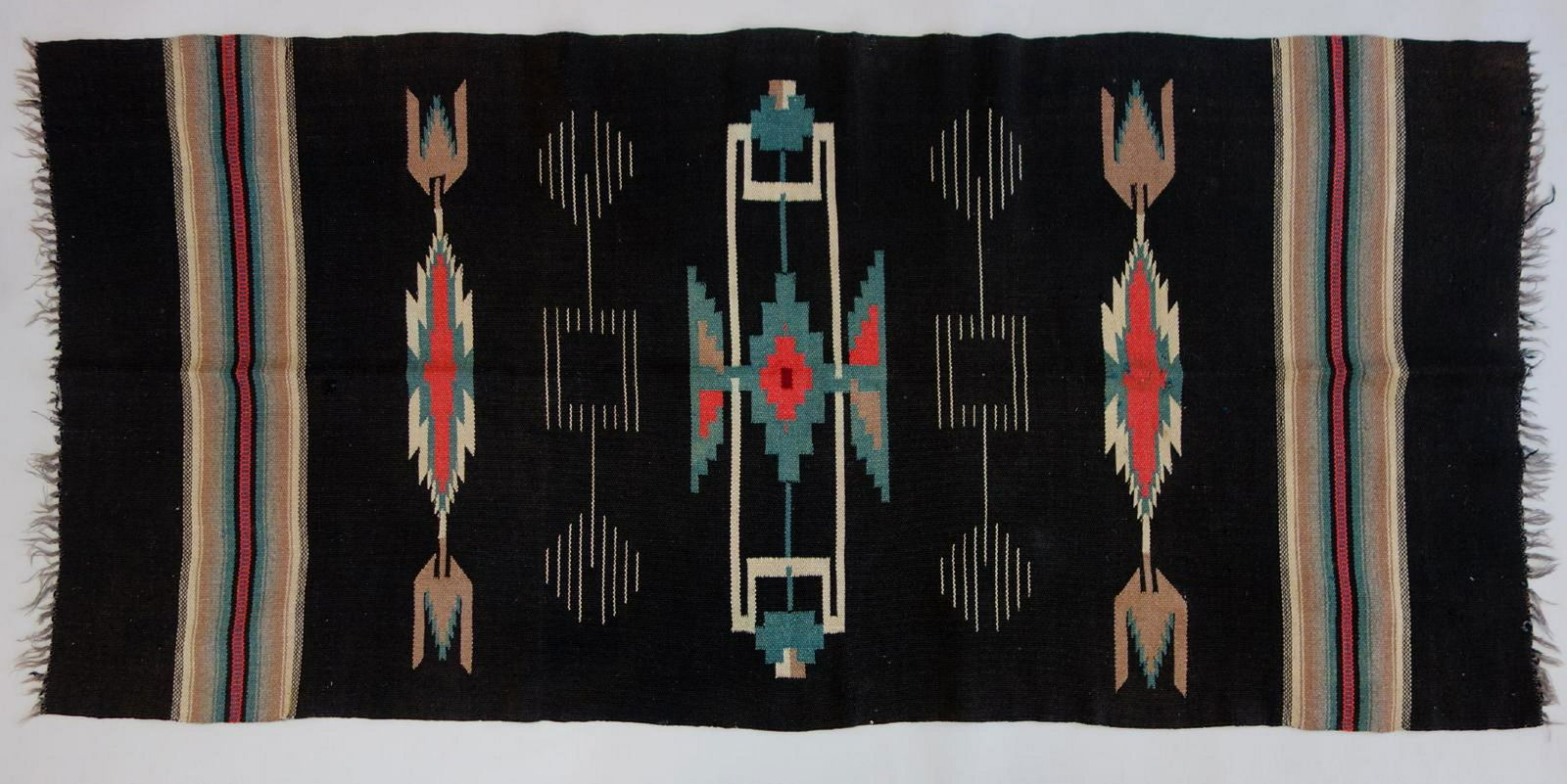 Southwest / Mexican Rug Weaving (1 of 4)