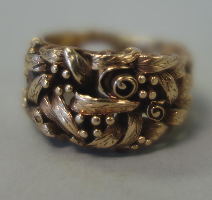 14K Gold Open-Work Ring (1 of 2)