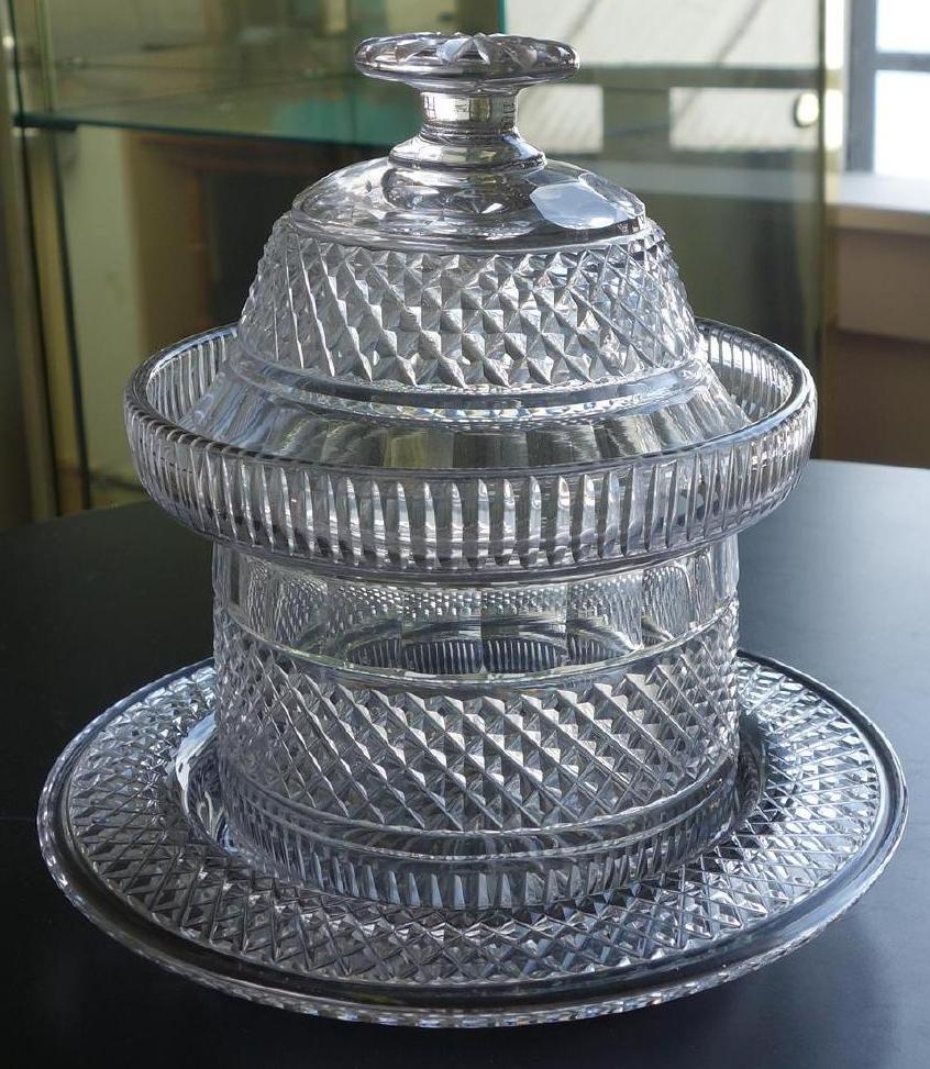 Fine 19thc English Cut Glass Urn & Stand (1 of 1)
