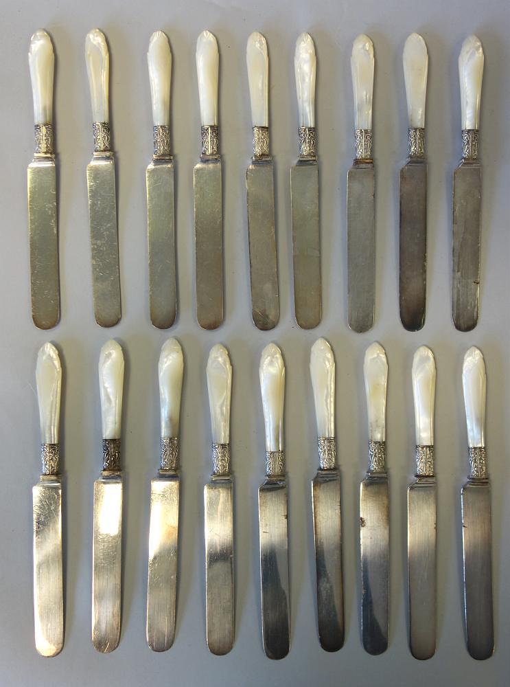 18 Gorham Carved Mother of Pearl Knives (1 of 2)