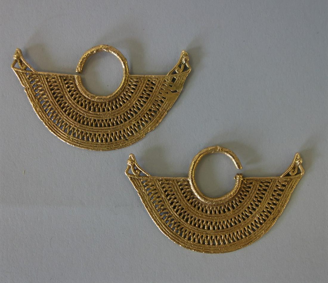 Pre-Columbian Sinu Gold Filigree Ear Ornaments (1 of 1)