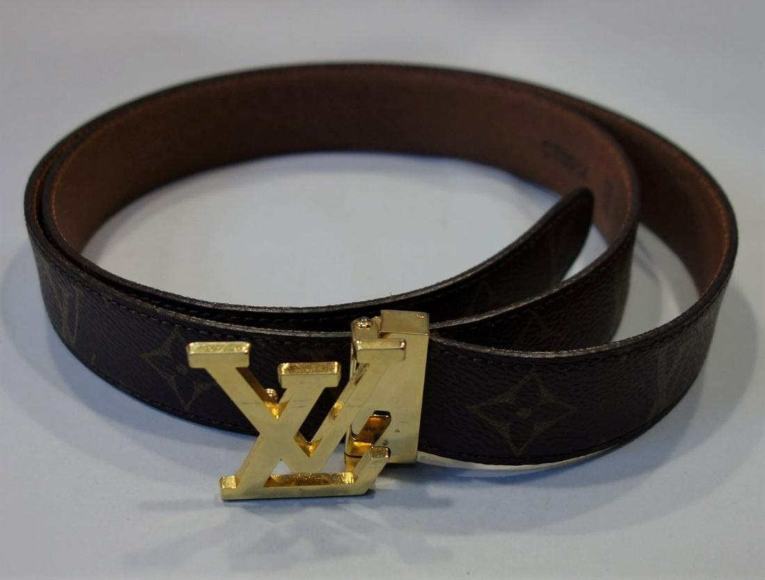 Louis Vuitton Belt, Logo Motif, Paris, France (1 of 4)