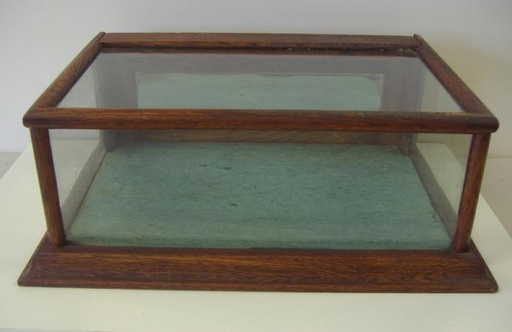 153 Vintage Oak Gl Table Top Display Case