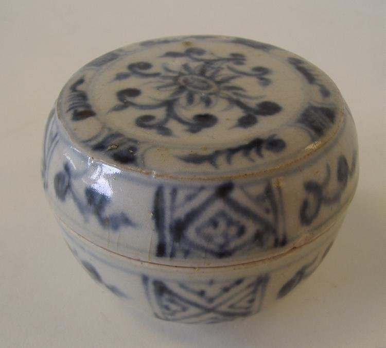 15thc Annamese Blue & White Pottery Box: Measures 3.25" in diameter and 2-3/8" high. Decorated in blue under-glaze with various floral and medallion patterns.