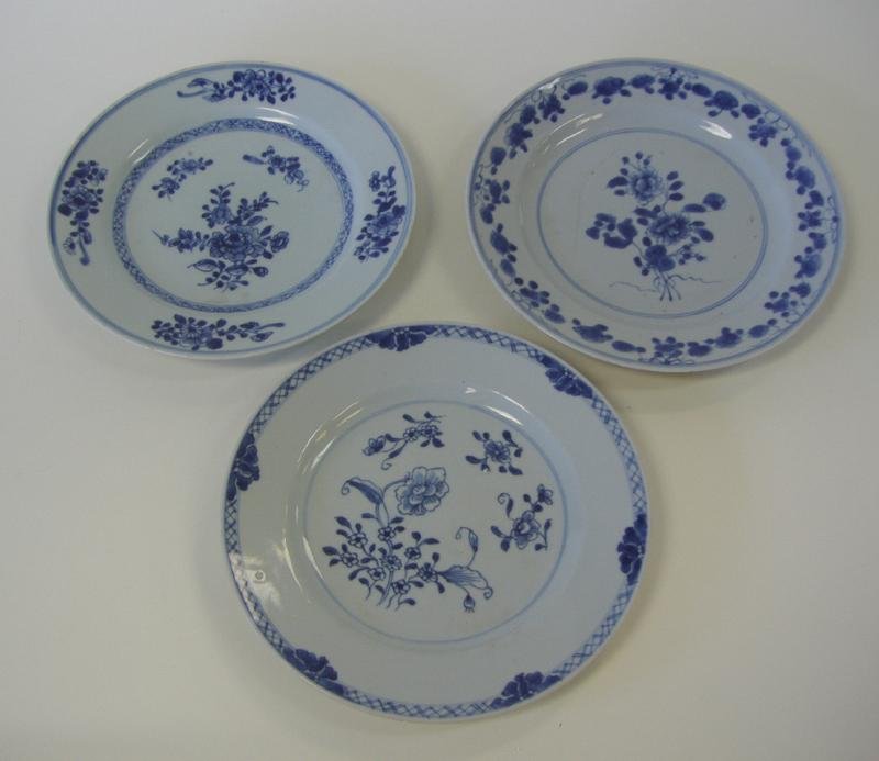 3 Chinese Qianlong Porcelain Blue & White Plates: Three Chinese Qianlong (1736-1795), blue and white porcelain plates. Each measuring approximately 9.25" in diameter. NOTE: rim chips and hairline to one plate
