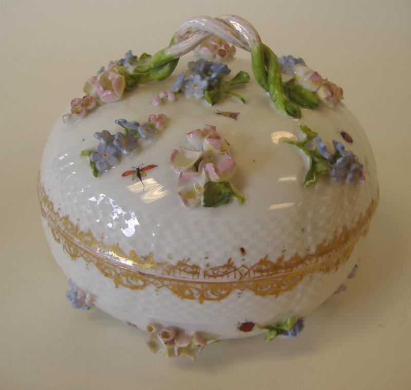Carl Thieme Porcelain Covered Box, Germany: Carl Thieme porcelain covered box. Germany. Handpainted and with three-dimensional florals. Measures 4.5" high and 6.25" in diameter.