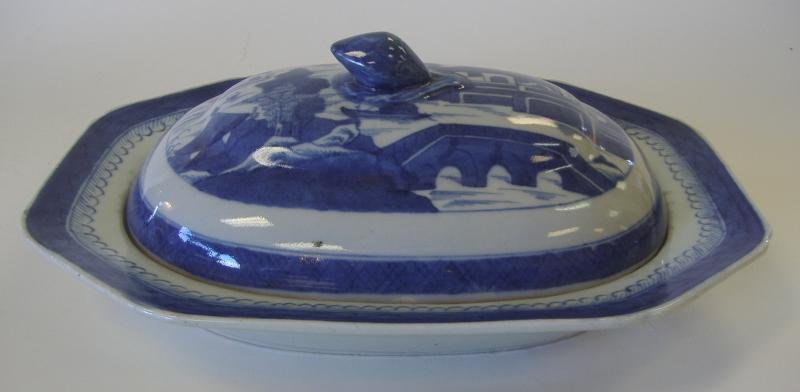 19thc Chinese Porcelain Canton Domed Serving Bowl: Chinese blue and white porcelain rectangular serving bowl with its domed lid (quite rare to find both pieces still intact). Mid 19th century. Measures 12.25" long, 9.25" wide and 4" high to the top of
