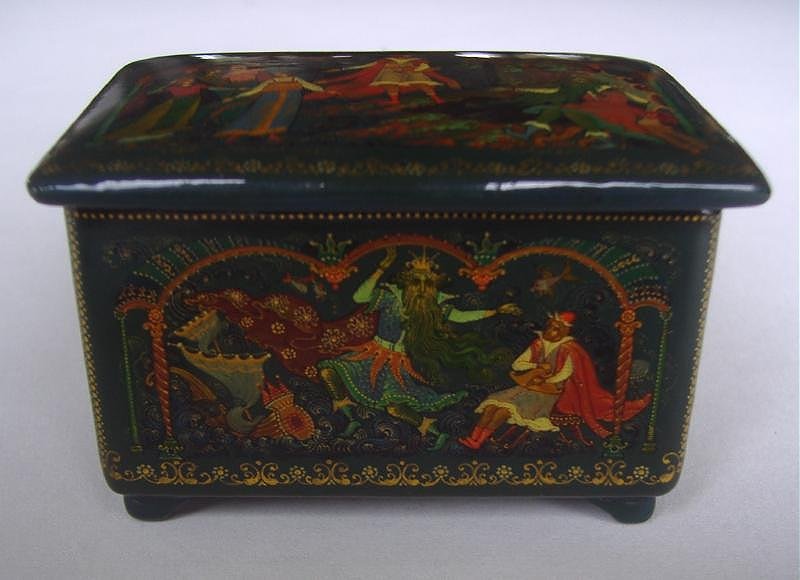 RUSSIAN Lacquer Box, Sadko PALEKH SCHOOL: Russian lacquer "treasure chest" box. Palekh School. Artist signed. "Sadko" by Adeyanov. Measures 2.5" x 1.75" x 1.5" high.