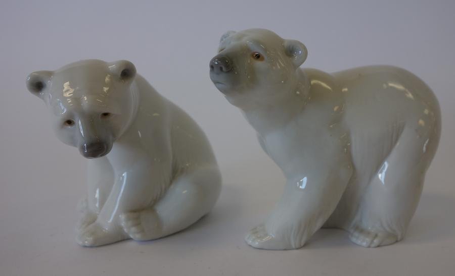 2 Lladro Porcelain Polar Bears: Two porcelain polar bears by Lladro. Measures 3.75" high and 3.25" high.