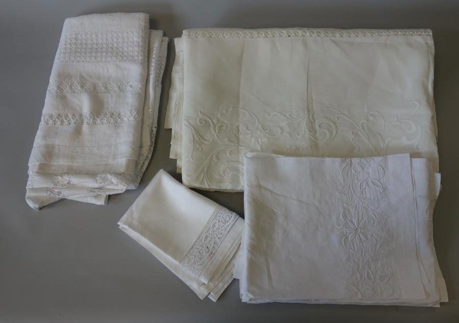 Linen & Lace Tablecloths, Coverlets & Napkins: Linen, lace and embroidered rectangular tablecloth measuring 117" x 103". (NOTE: some tears to lace). Together with 2 linen, lace and embroidered table coverlets measuring 30" x 42". Also with a linen