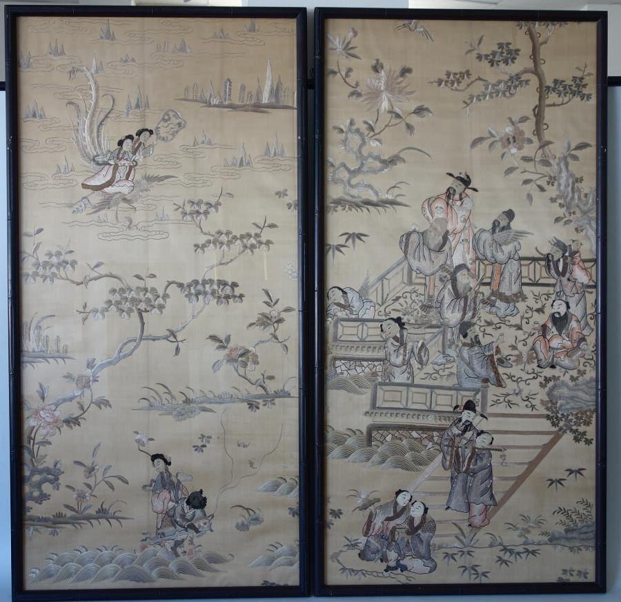 2 Chinese Embroidered Panels on Silk (1 of 7)