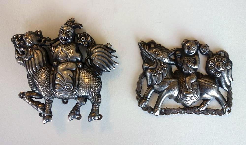 2 Chinese Silver Figural Equestrian Pendants (1 of 4)