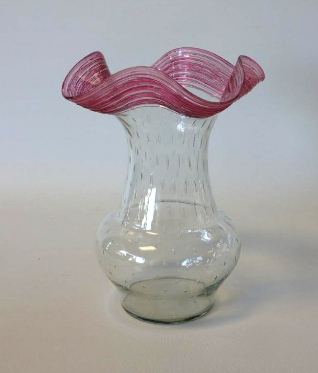 Fry Threaded Art Glass Vase (1 of 2)
