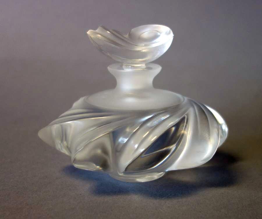 Lalique Perfume Bottle, Samoa Pattern (1 of 1)