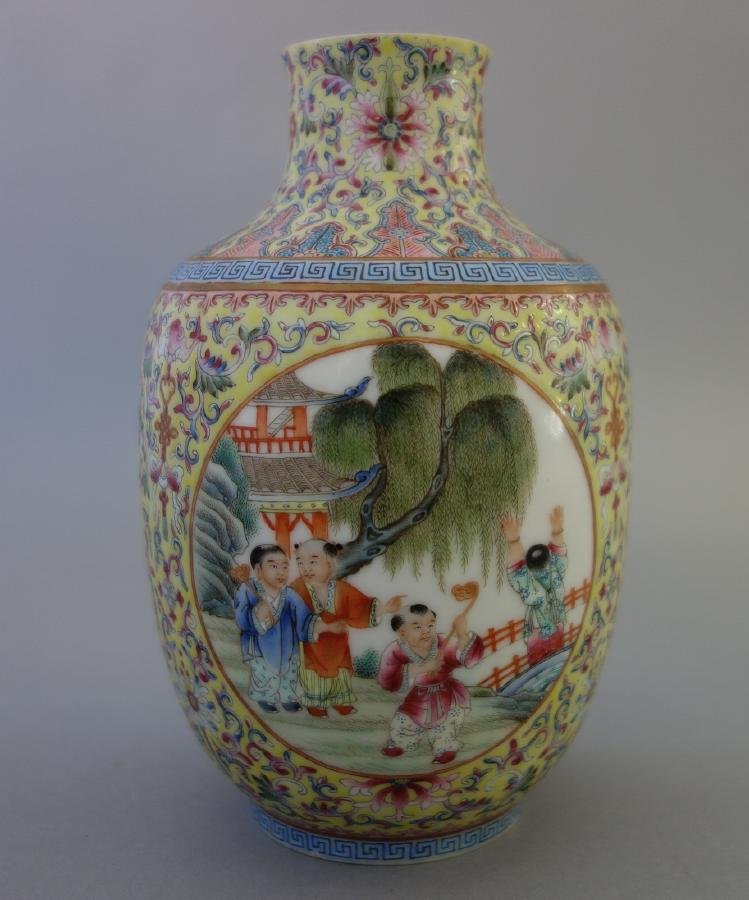 Chinese Eggshell Porcelain Vase, Republic Era (1 of 6)