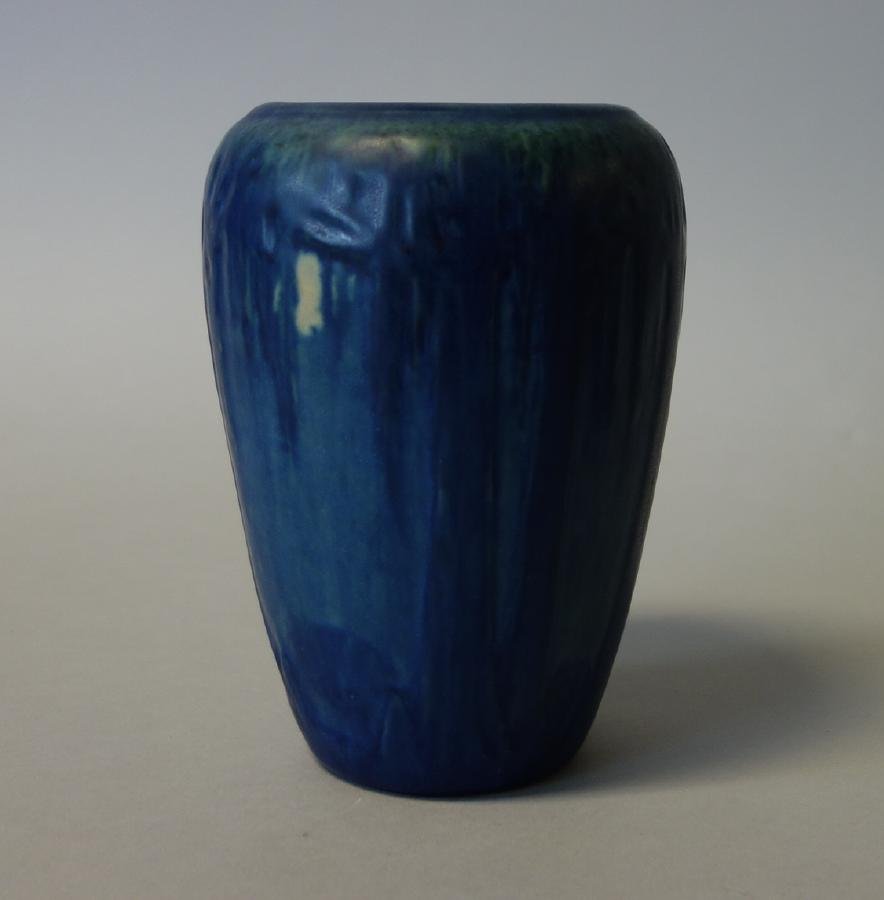 Sadie Irvine, Newcomb College Bayou Vase (1 of 6)
