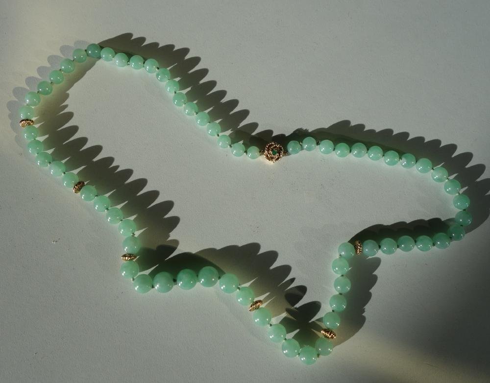 Fine Chinese Jadeite Jade Beaded Necklace (1 of 2)