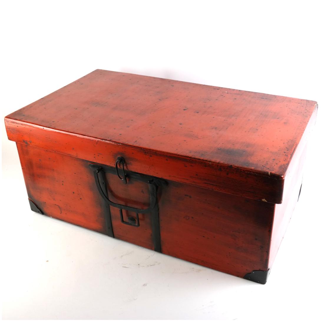 Asian Red Lacquered Box (1 of 7)