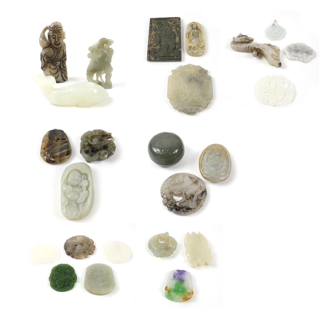 24 Chinese Hardstone Carved Items (1 of 8)