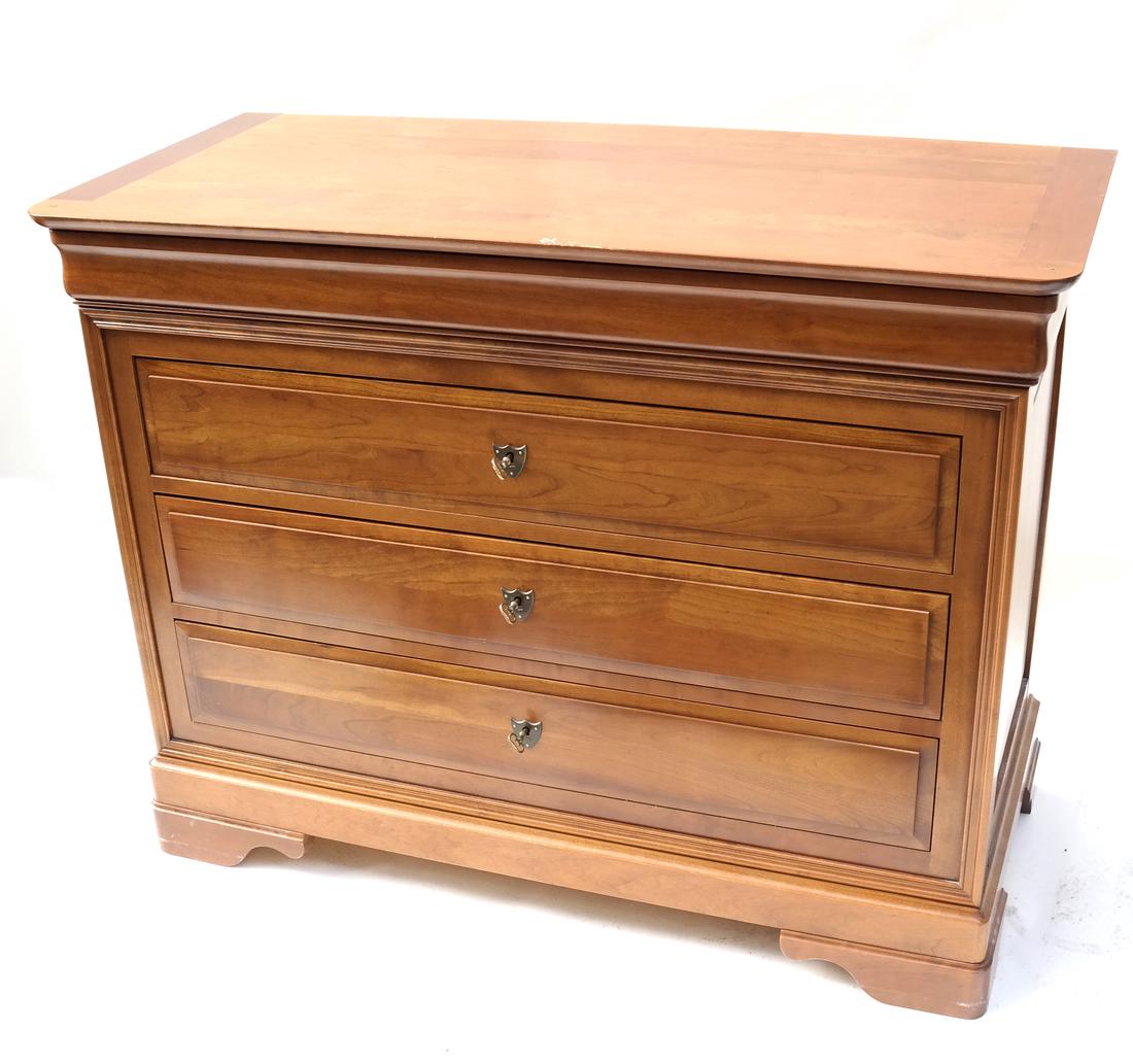 Empire-Style Commode (1 of 10)