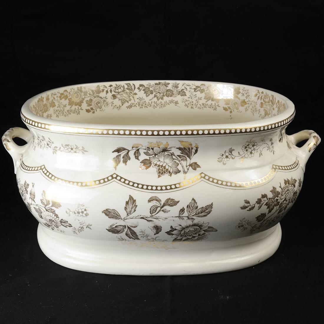 Parcel Gilt Ceramic Jardiniere (1 of 9)