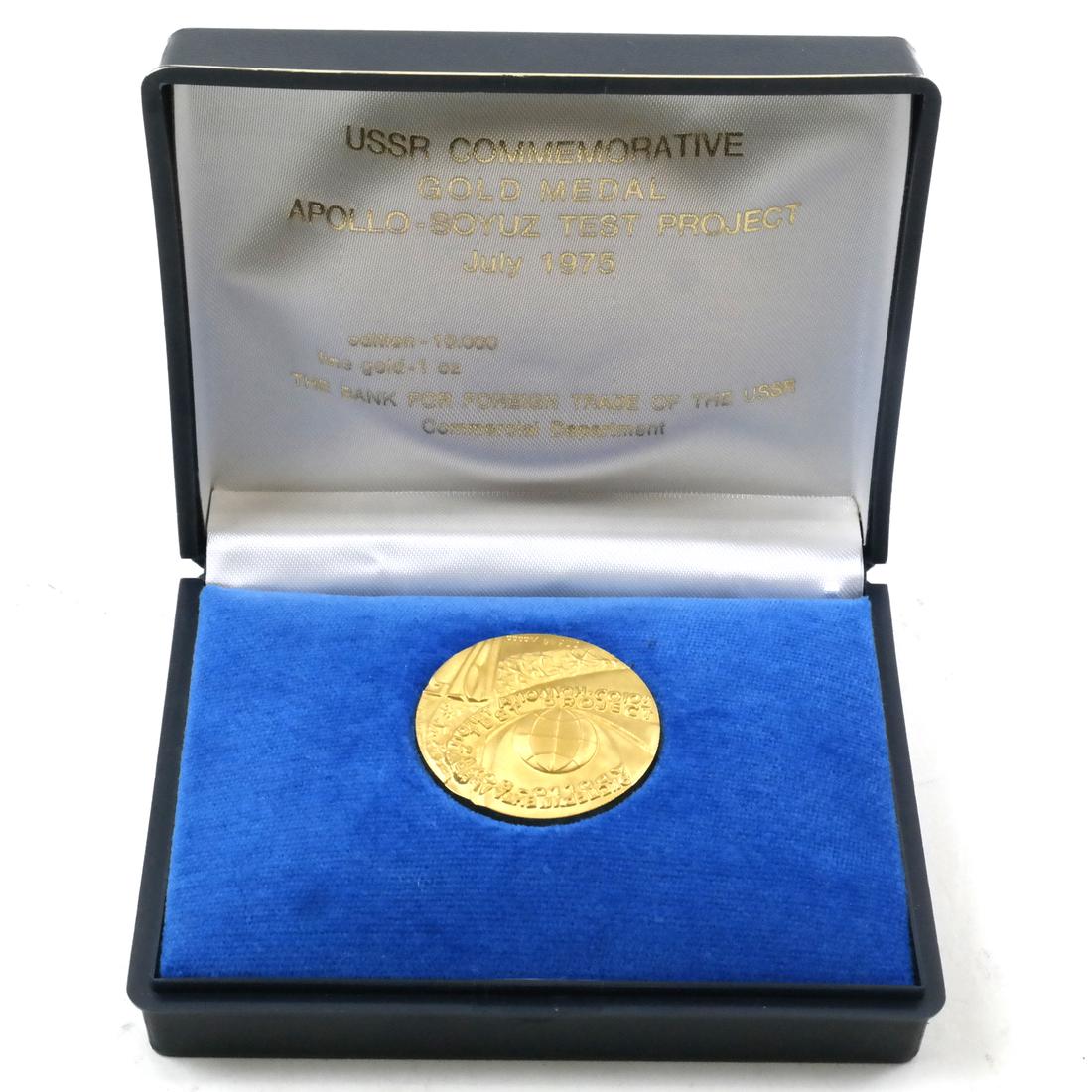 USSR Apollo-Soyuz Test Project Gold Medal July 1975 (1 of 4)