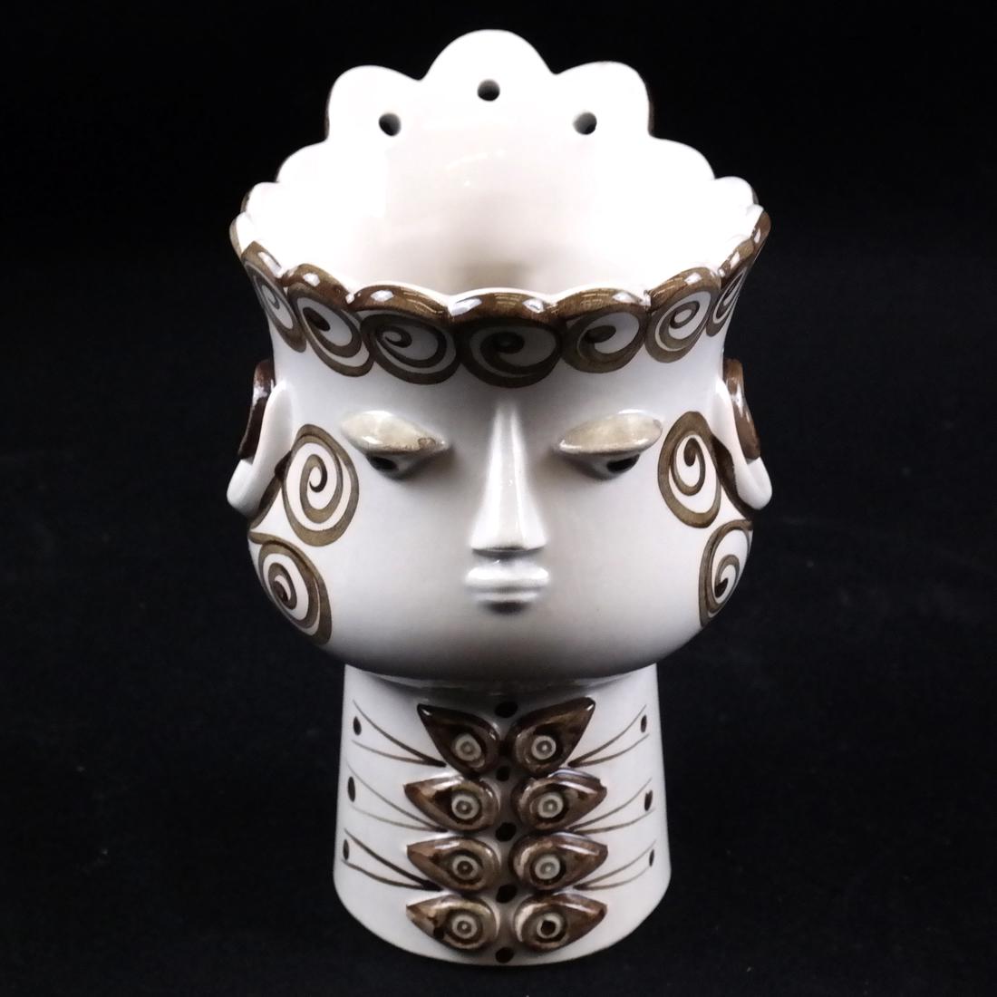 Helsingborg-Rosajung Face Vase (1 of 5)