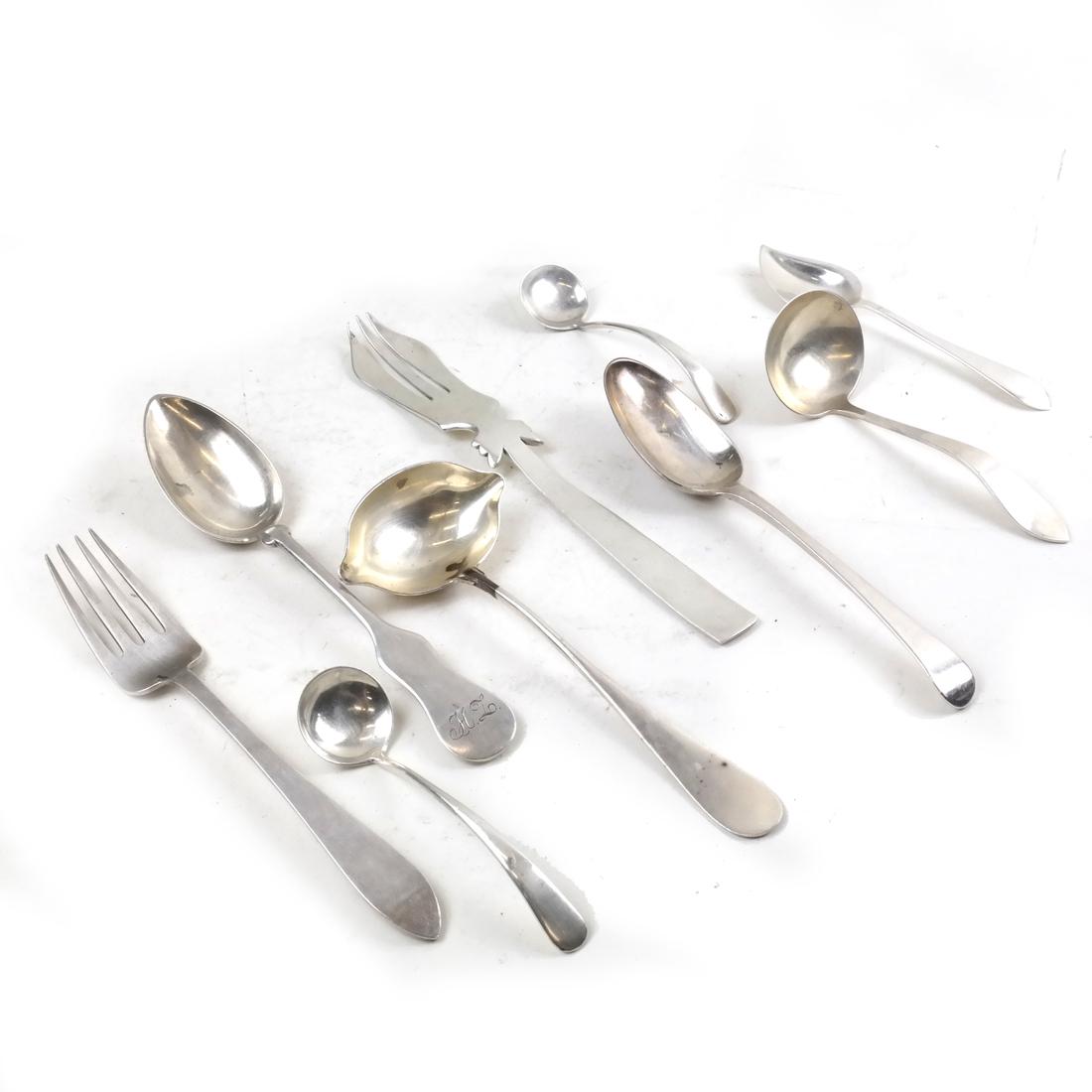 9-Piece Assembled Silver Flatware (1 of 7)