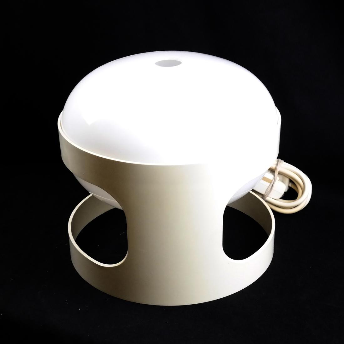 Joe Columbo Acrylic Lamp (1 of 5)