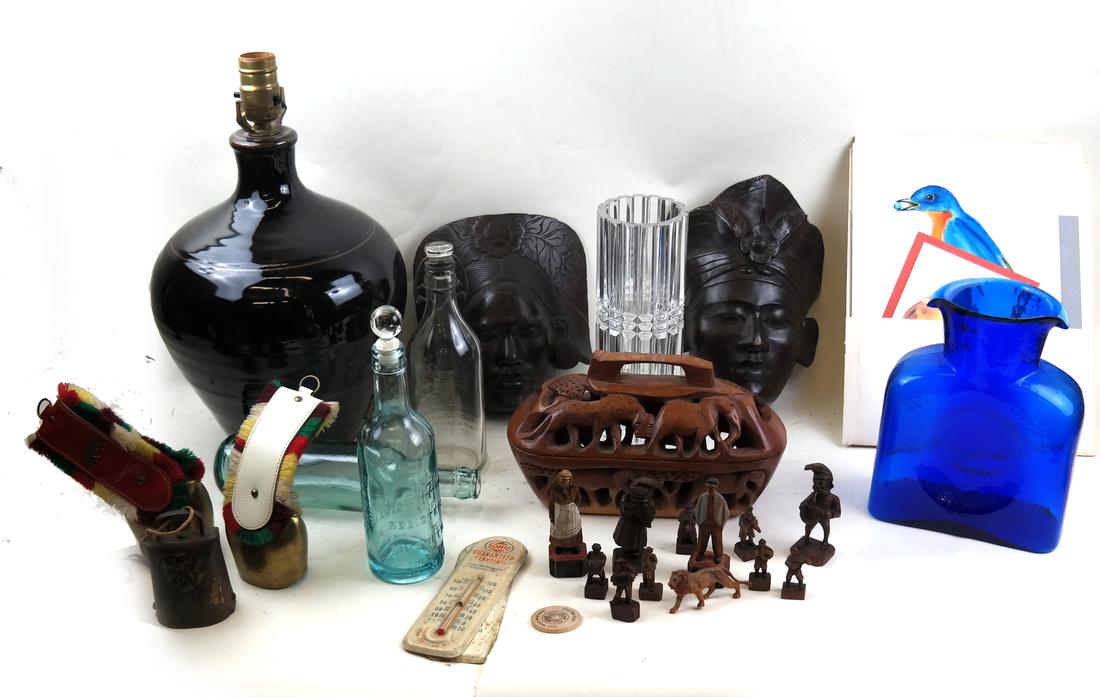 Assorted Glass and Decorations (1 of 4)